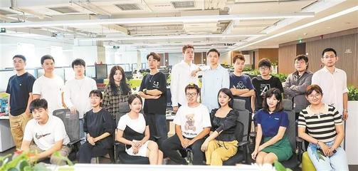 深圳商报联合四大事务所，以专业设计打造强大新媒体中台